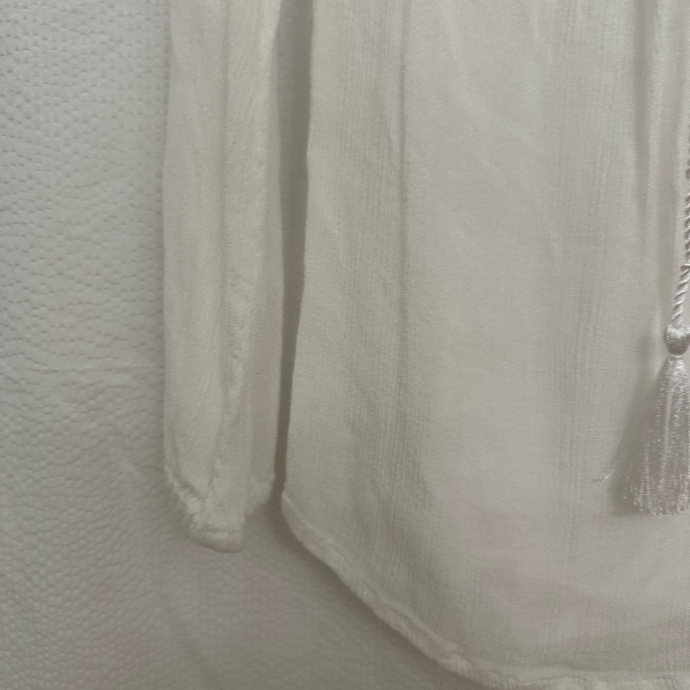 Women’s size 8 long sleeved boho top with gathers long sleeves white - Picture 4 of 8